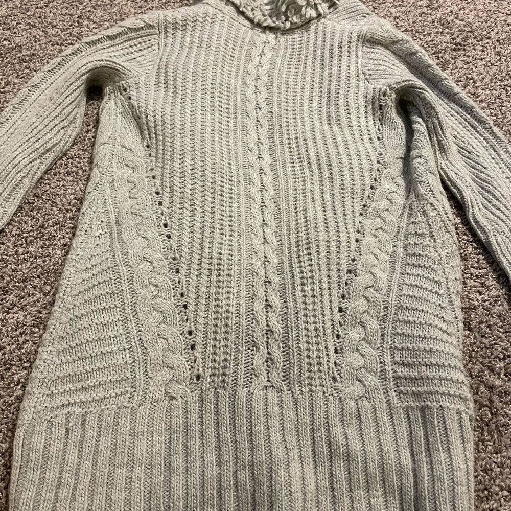 Sweater - Picture 3 of 6